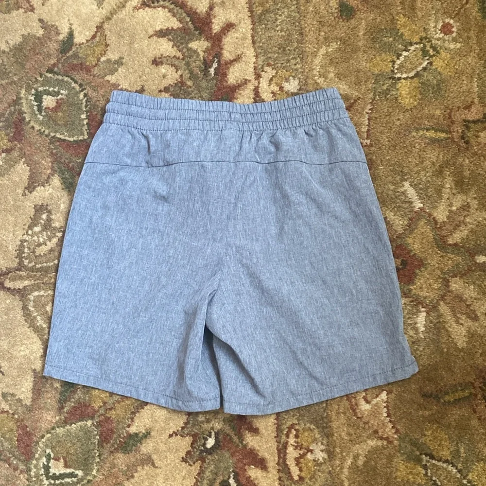 Gap/Old Navy Stretch performance above knee Boys Gray Shorts.